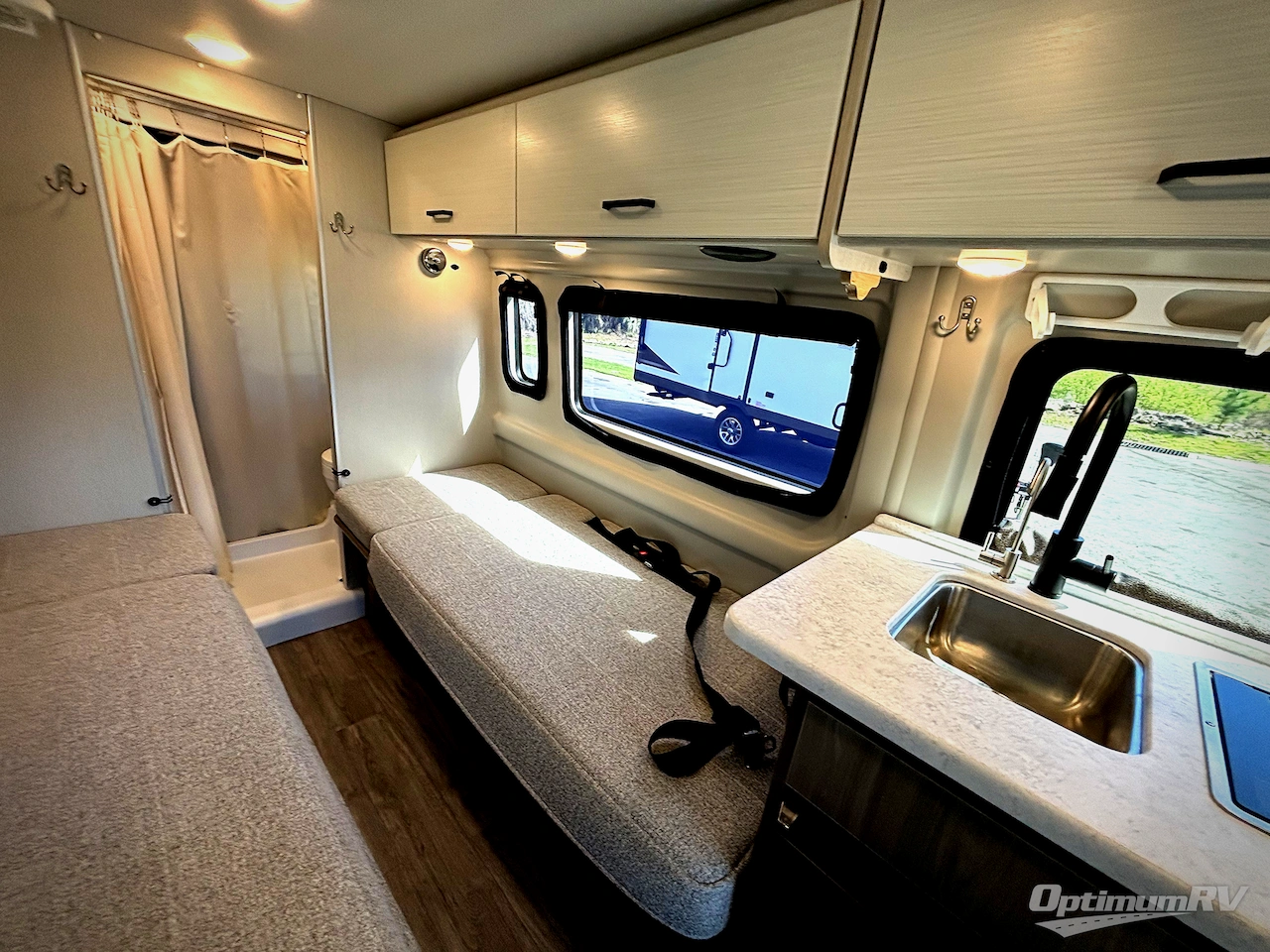 2025 Thor Dazzle 2LB Photo 14