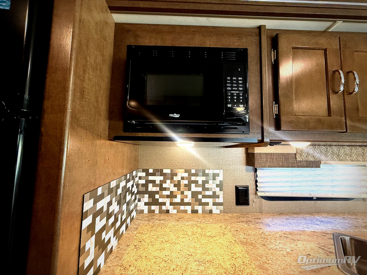 2018 Winnebago Intent 29L Photo 10