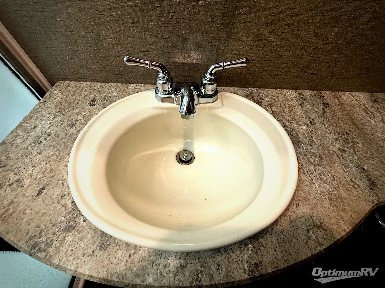 2018 Winnebago Intent 29L Photo 14