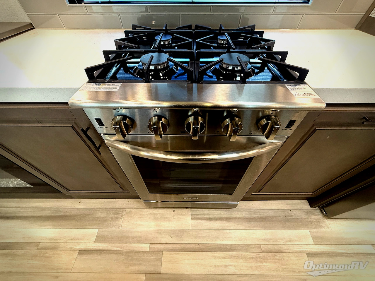 2023 Grand Design Solitude 391DL Photo 10