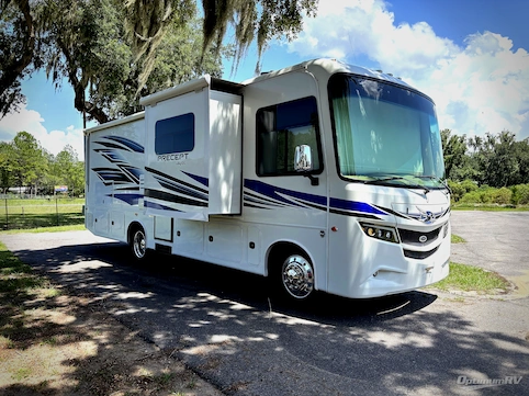 Used 2017 Jayco Precept 31UL Featured Photo