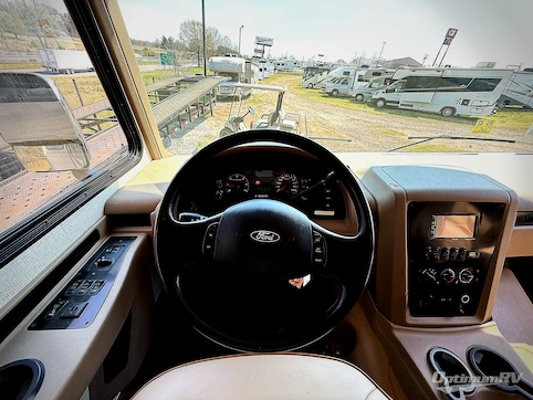 2017 Forest River Georgetown 5 Series 31R5 RV Photo 2