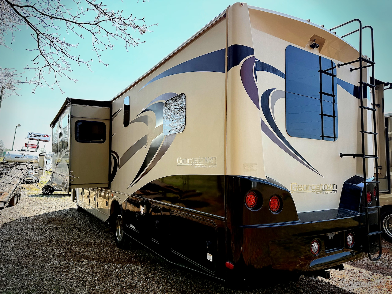 2017 Forest River Georgetown 5 Series 31R5 Photo 3