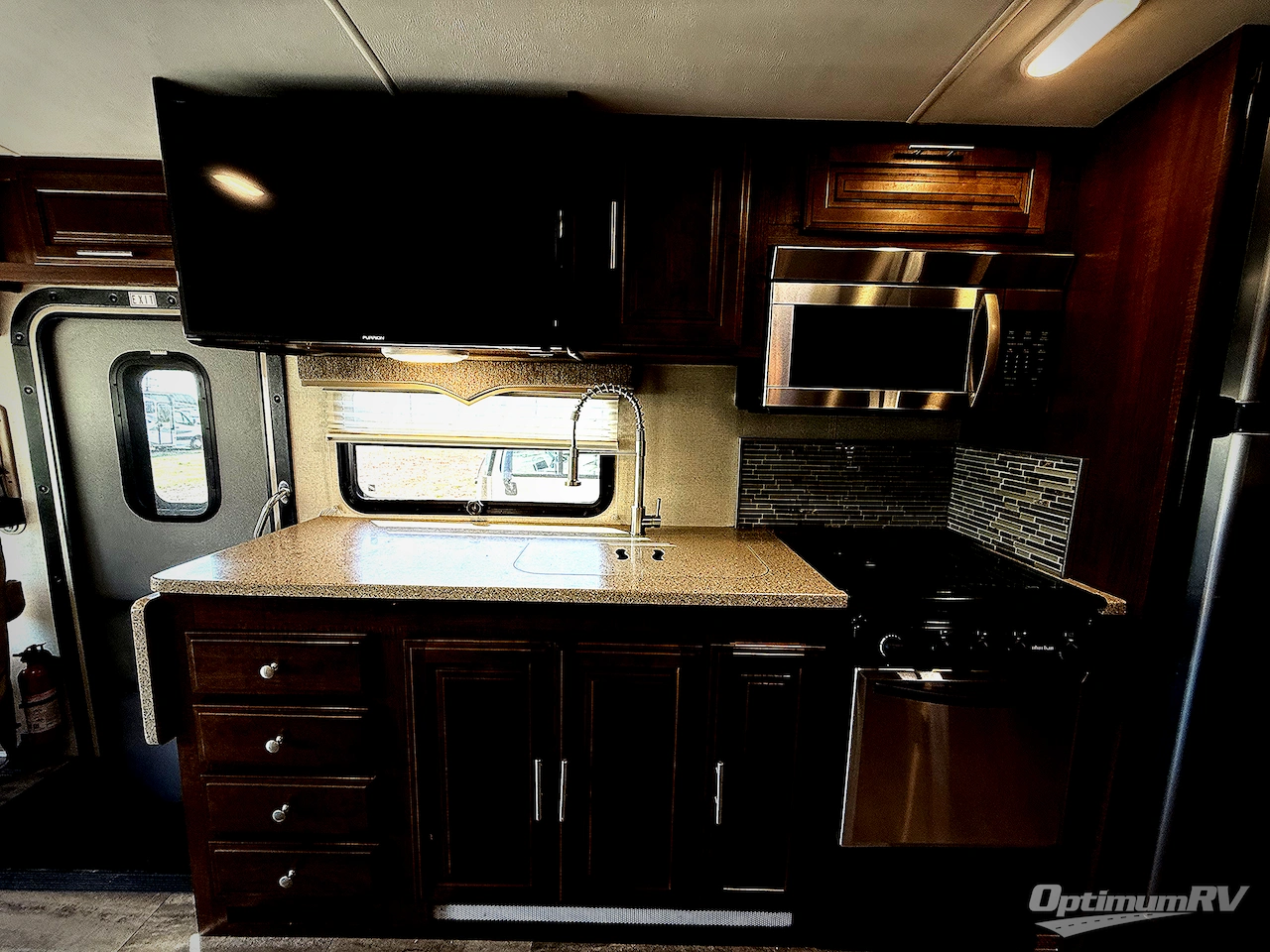 2017 Forest River Georgetown 5 Series 31R5 Photo 8