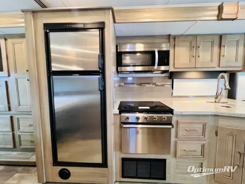 2020 Coachmen Mirada 29FW RV Photo 3