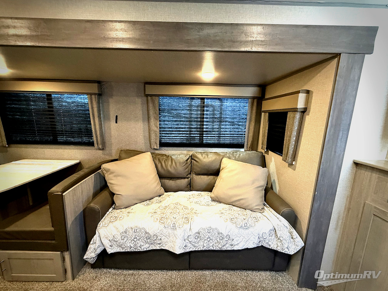 2022 Forest River Aurora 31KDS Photo 6