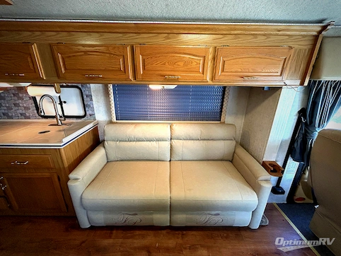 1999 Fleetwood Pace Arrow 36Z RV Photo 4
