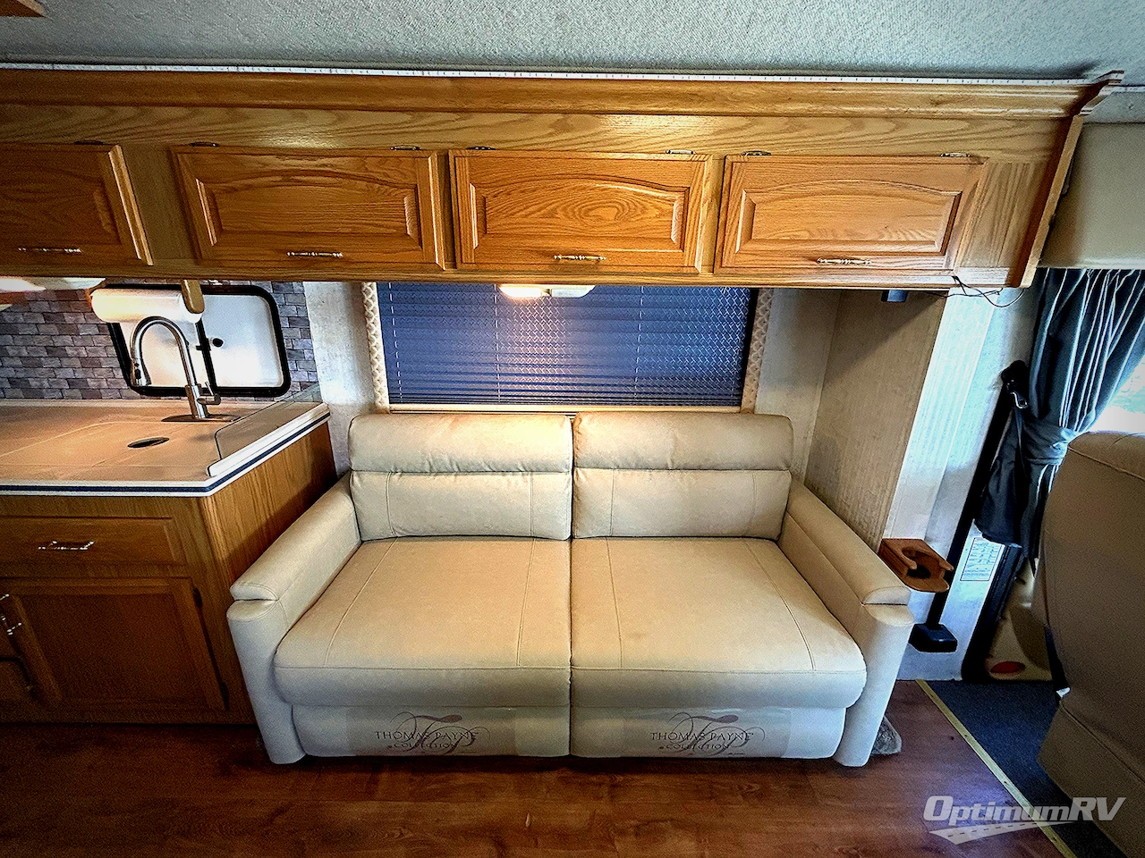 1999 Fleetwood Pace Arrow 36Z Photo 13