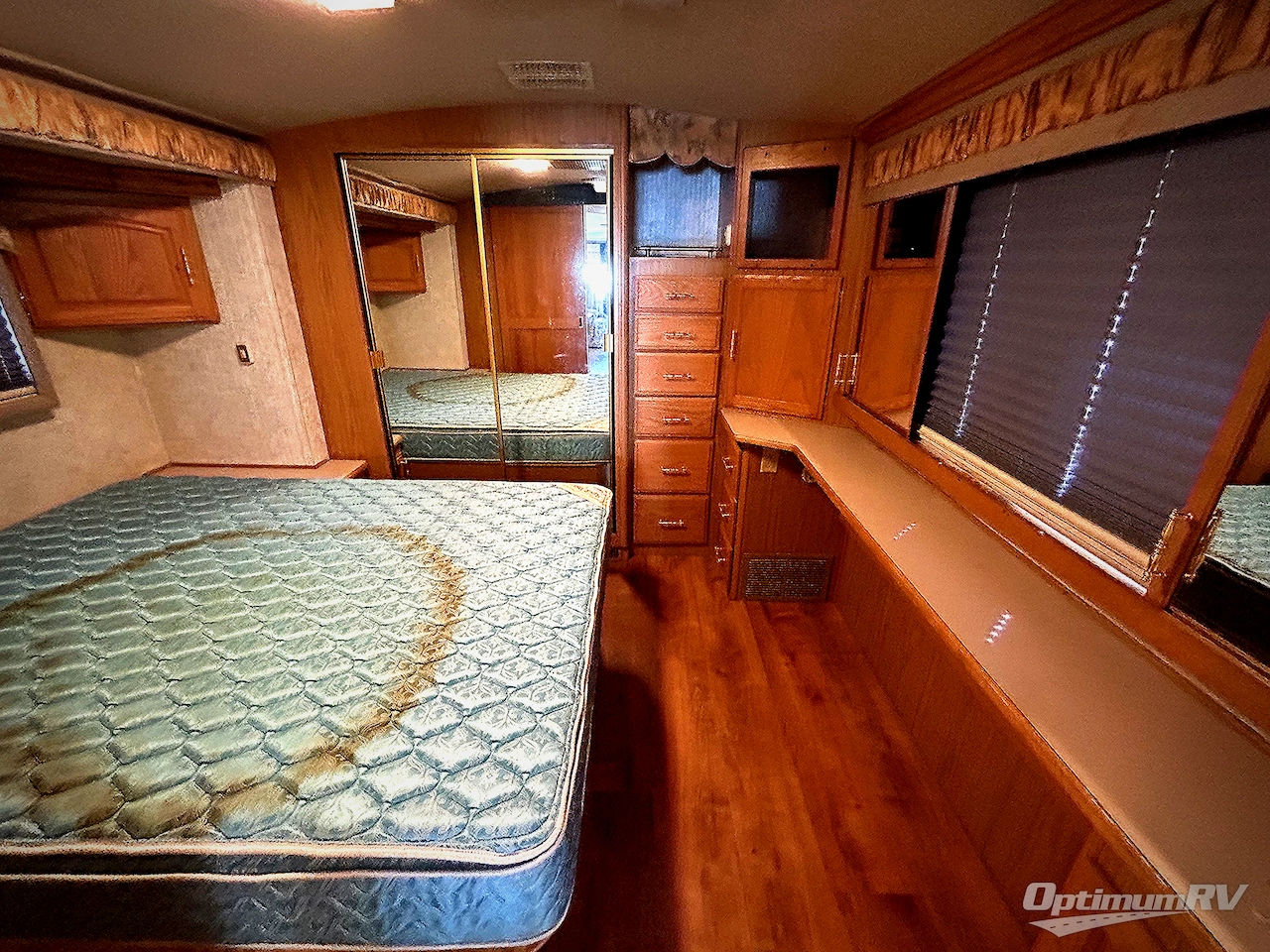 1999 Fleetwood Pace Arrow 36Z Photo 20