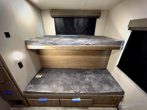 2021 Grand Design Imagine 3250BH RV Photo 4