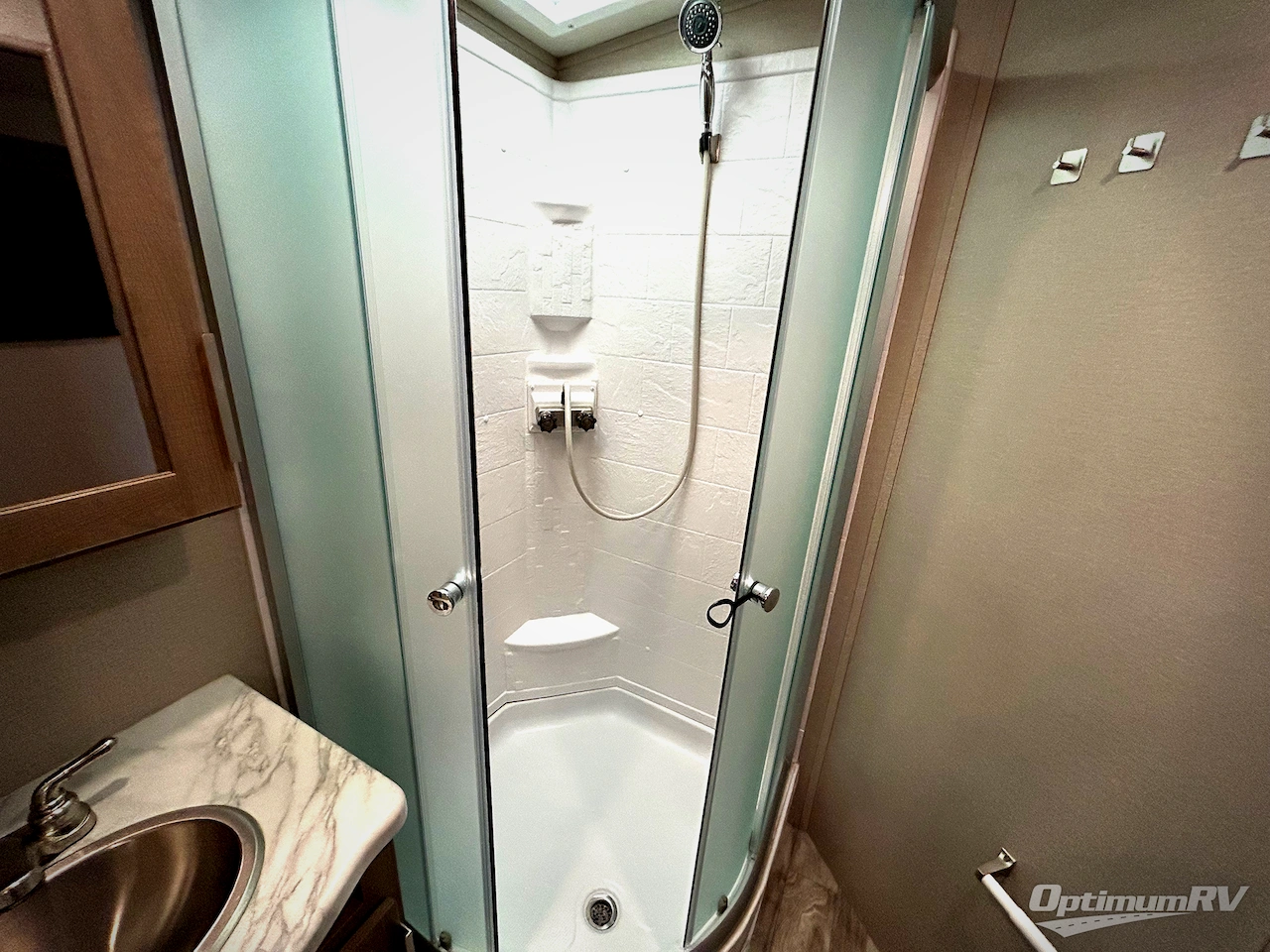 2021 Grand Design Imagine 3250BH Photo 10
