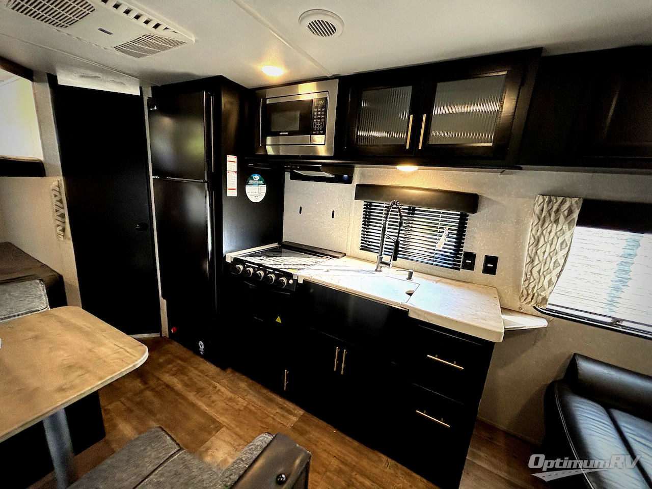 2022 Forest River Cherokee Grey Wolf 26DJSE Photo 5