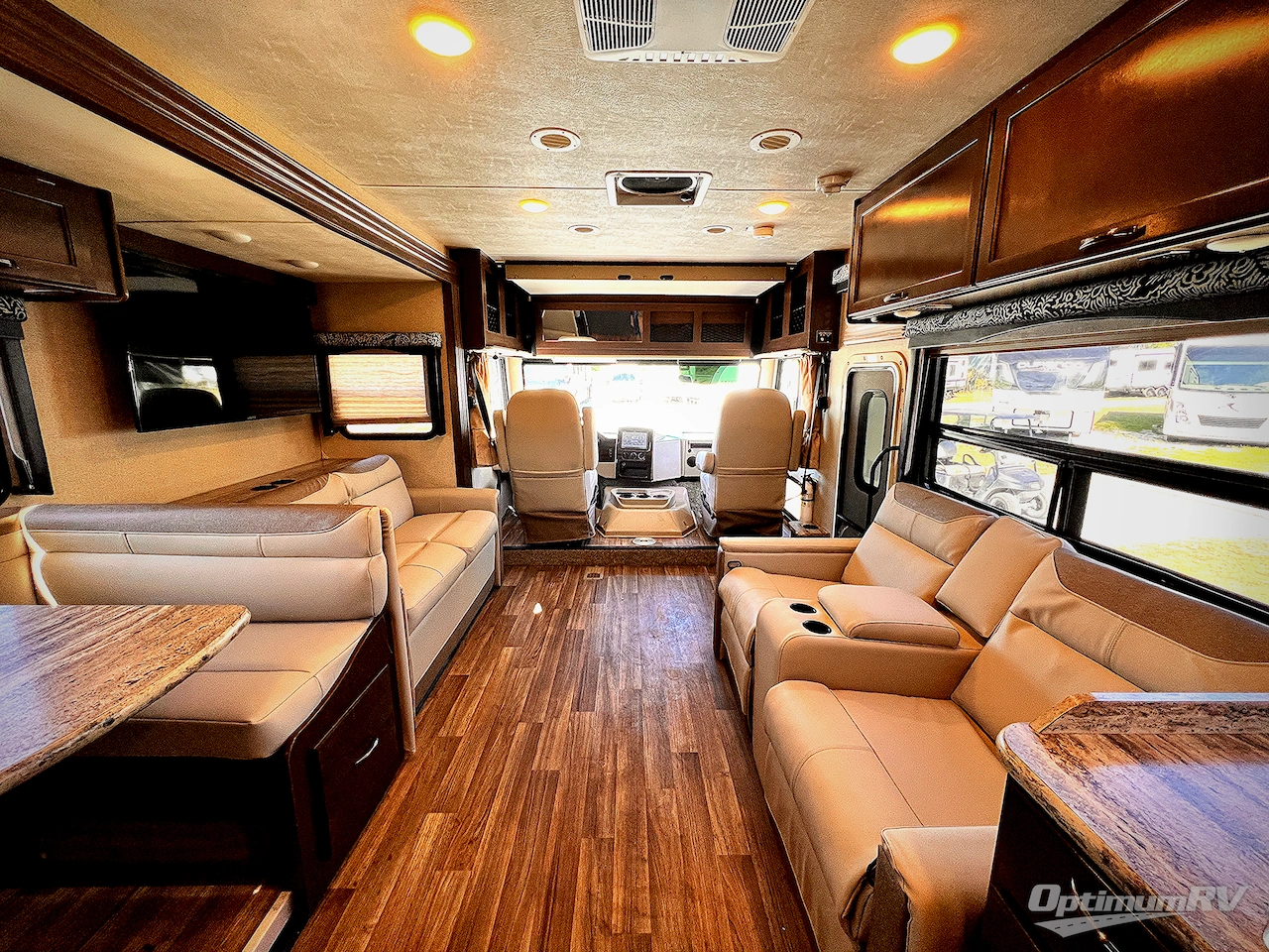2019 Thor ACE 33.1 Photo 5