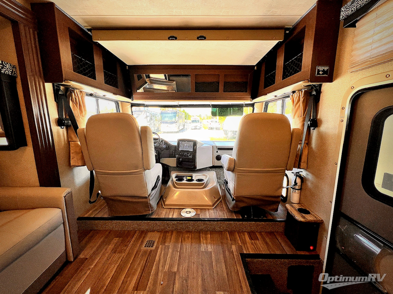 2019 Thor ACE 33.1 Photo 6