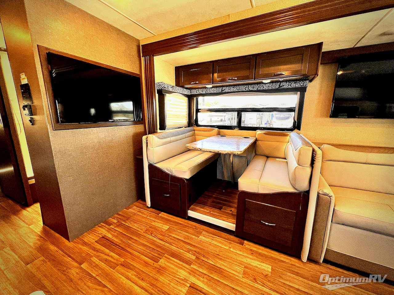 2019 Thor ACE 33.1 Photo 10