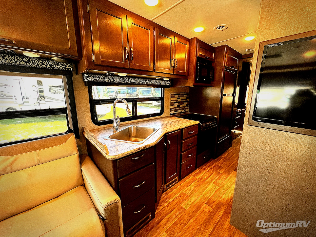 2019 Thor ACE 33.1 Photo 12
