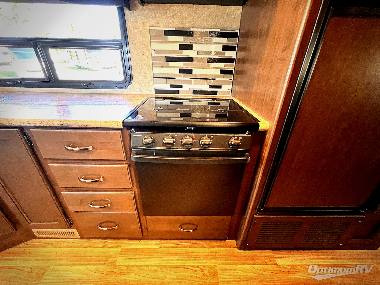 2019 Thor ACE 33.1 Photo 14