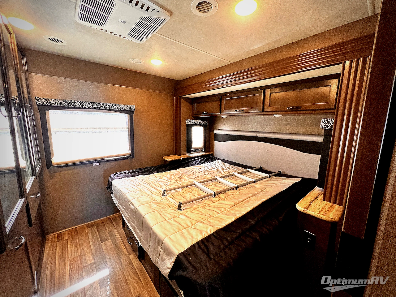 2019 Thor ACE 33.1 Photo 17