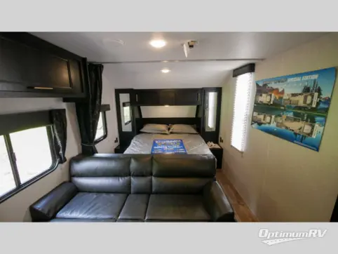 2022 Forest River Cherokee Grey Wolf 26DJSE RV Photo 3