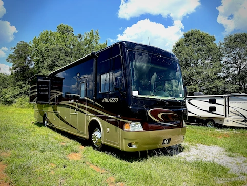 Used 2014 Thor Palazzo 36 1 Featured Photo