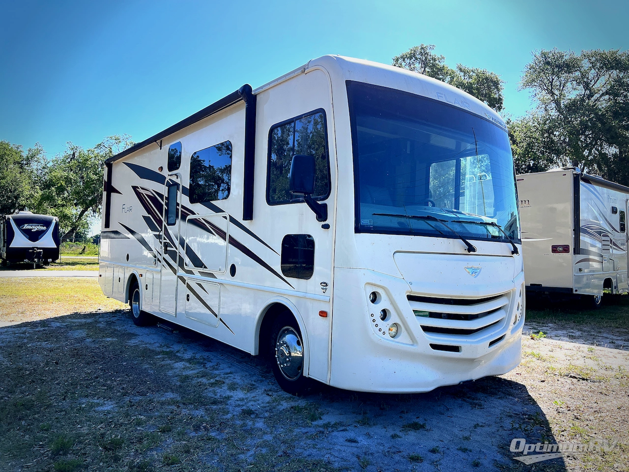 2021 Fleetwood Flair 28A Photo 1