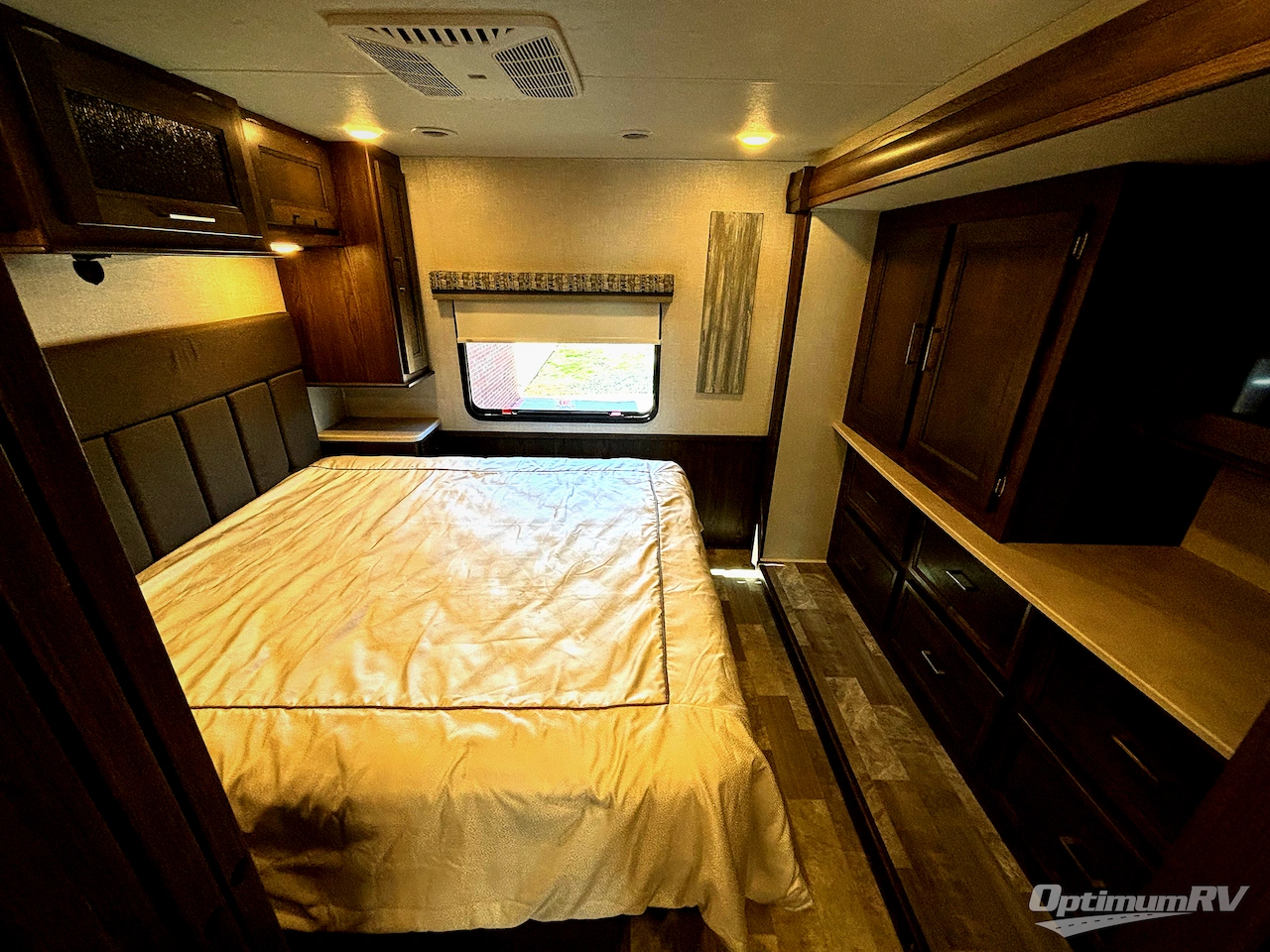 2021 Coachmen Mirada 32SS Photo 11