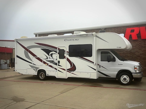 Used 2022 Thor Chateau 27R Featured Photo