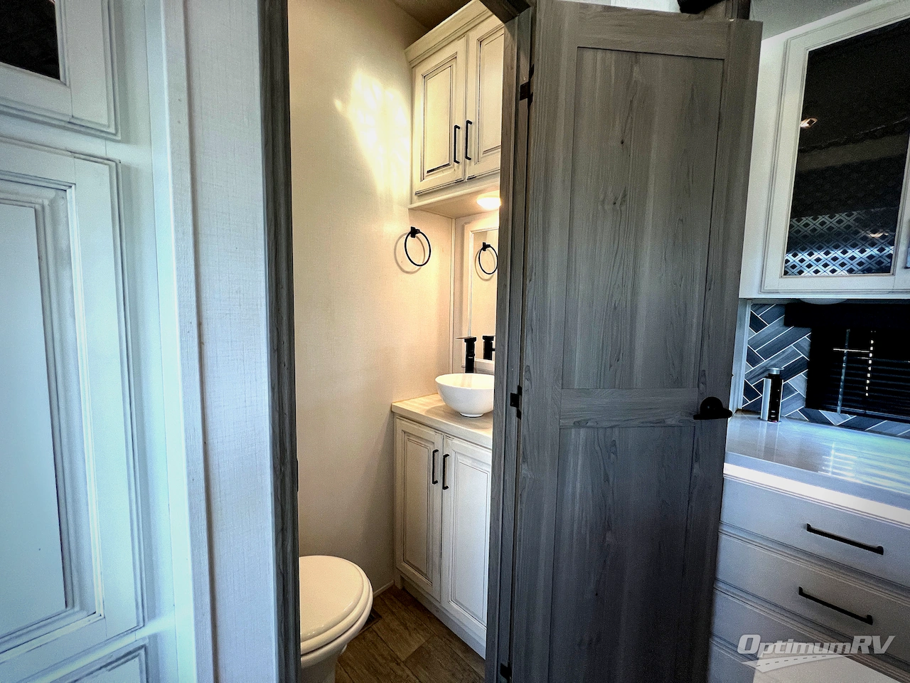 2022 Keystone Montana 3761FL Photo 13