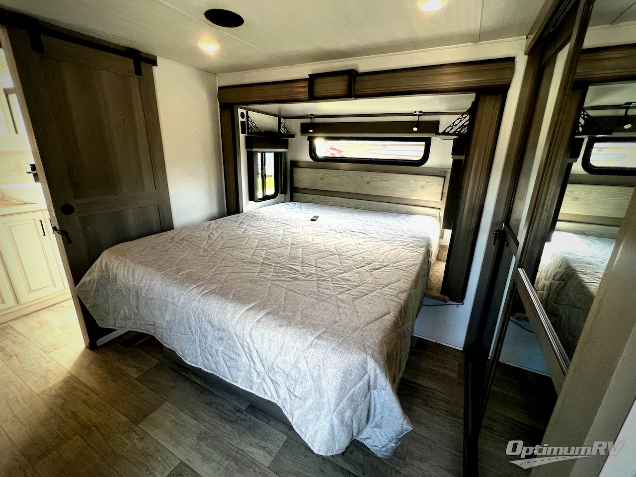 2022 Keystone Montana 3761FL Photo 22