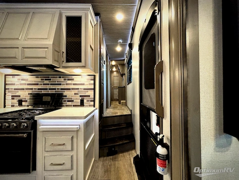 2021 Keystone Montana 3231CK RV Photo 2