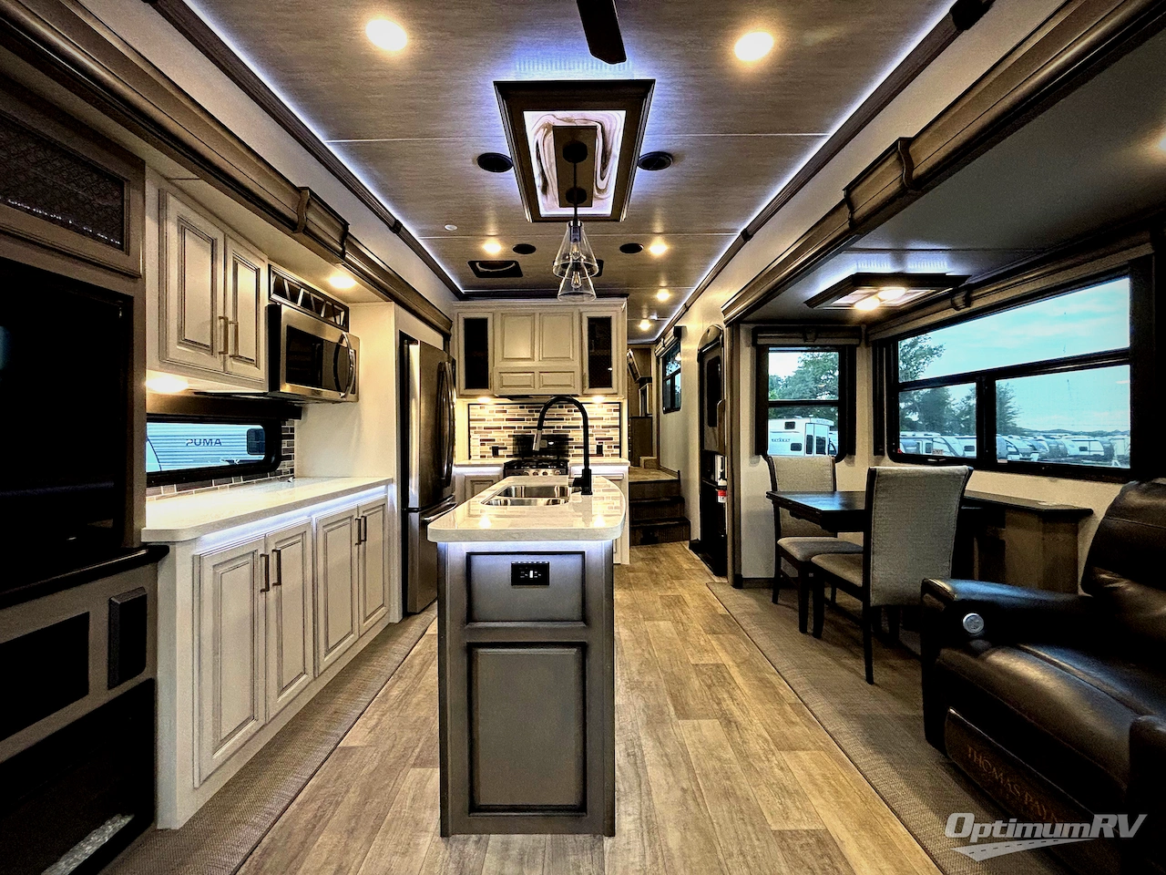 2021 Keystone Montana 3231CK Photo 5