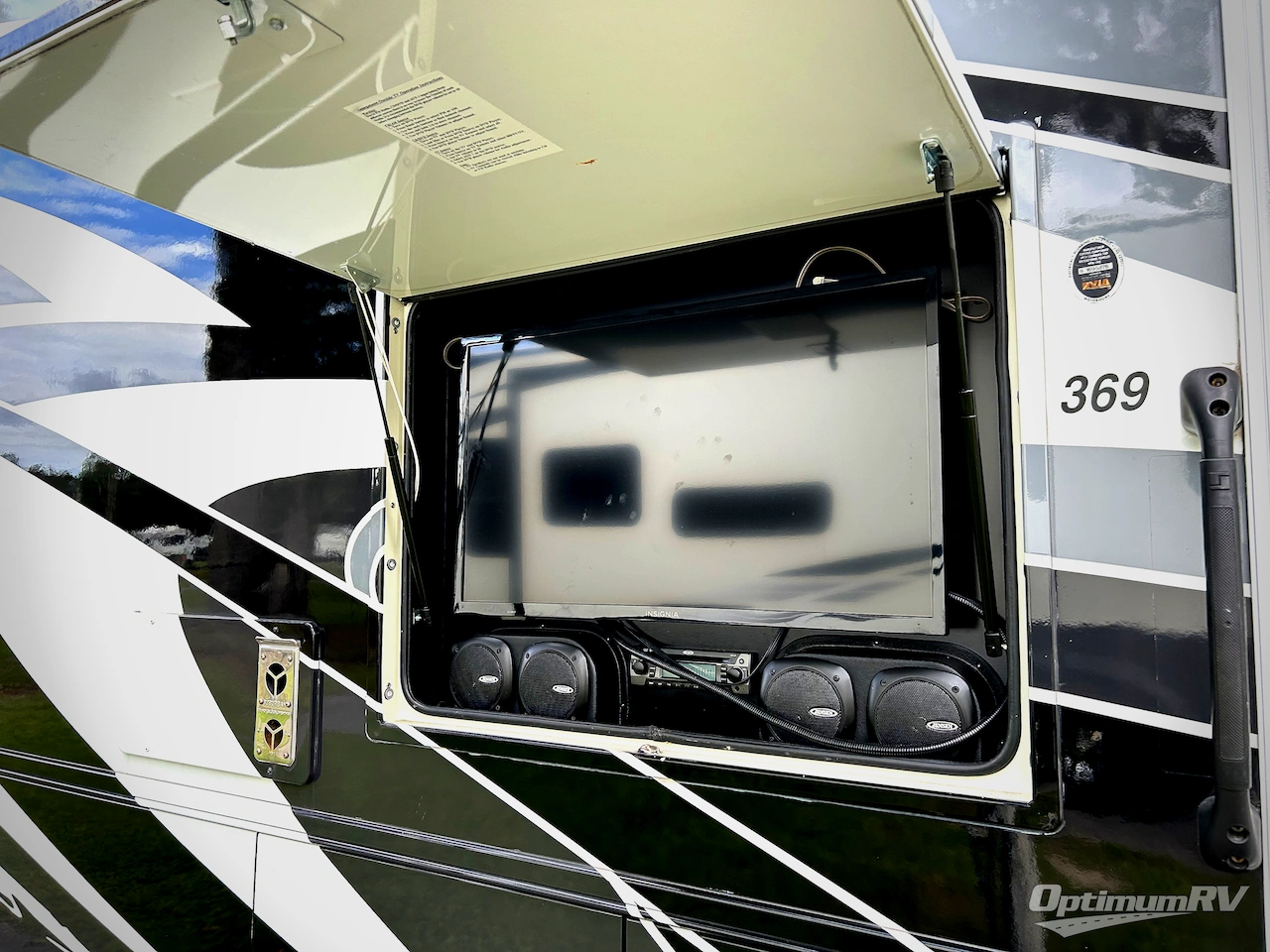 2019 Forest River Georgetown XL 369DS Photo 21