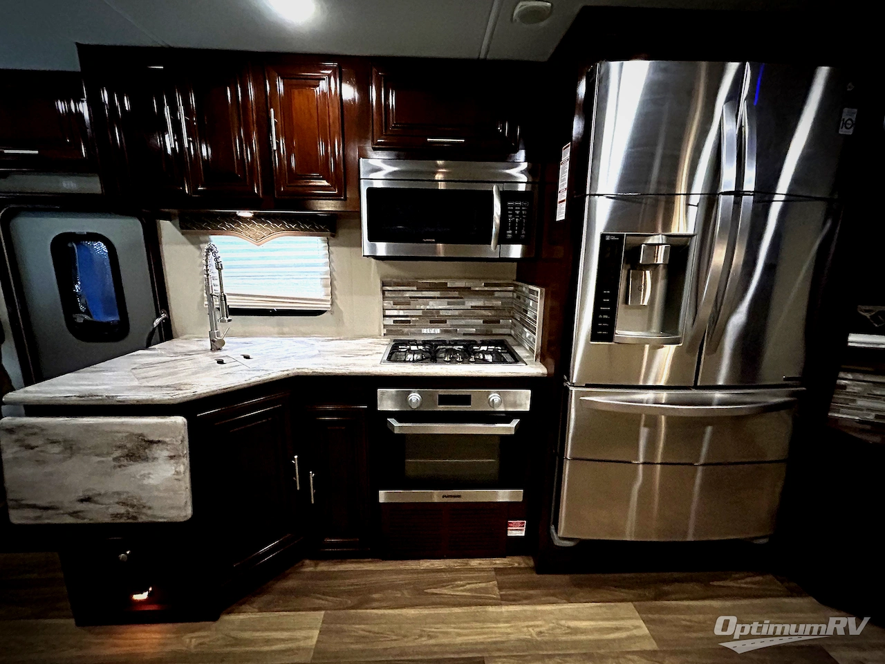 2019 Forest River Georgetown XL 369DS Photo 6