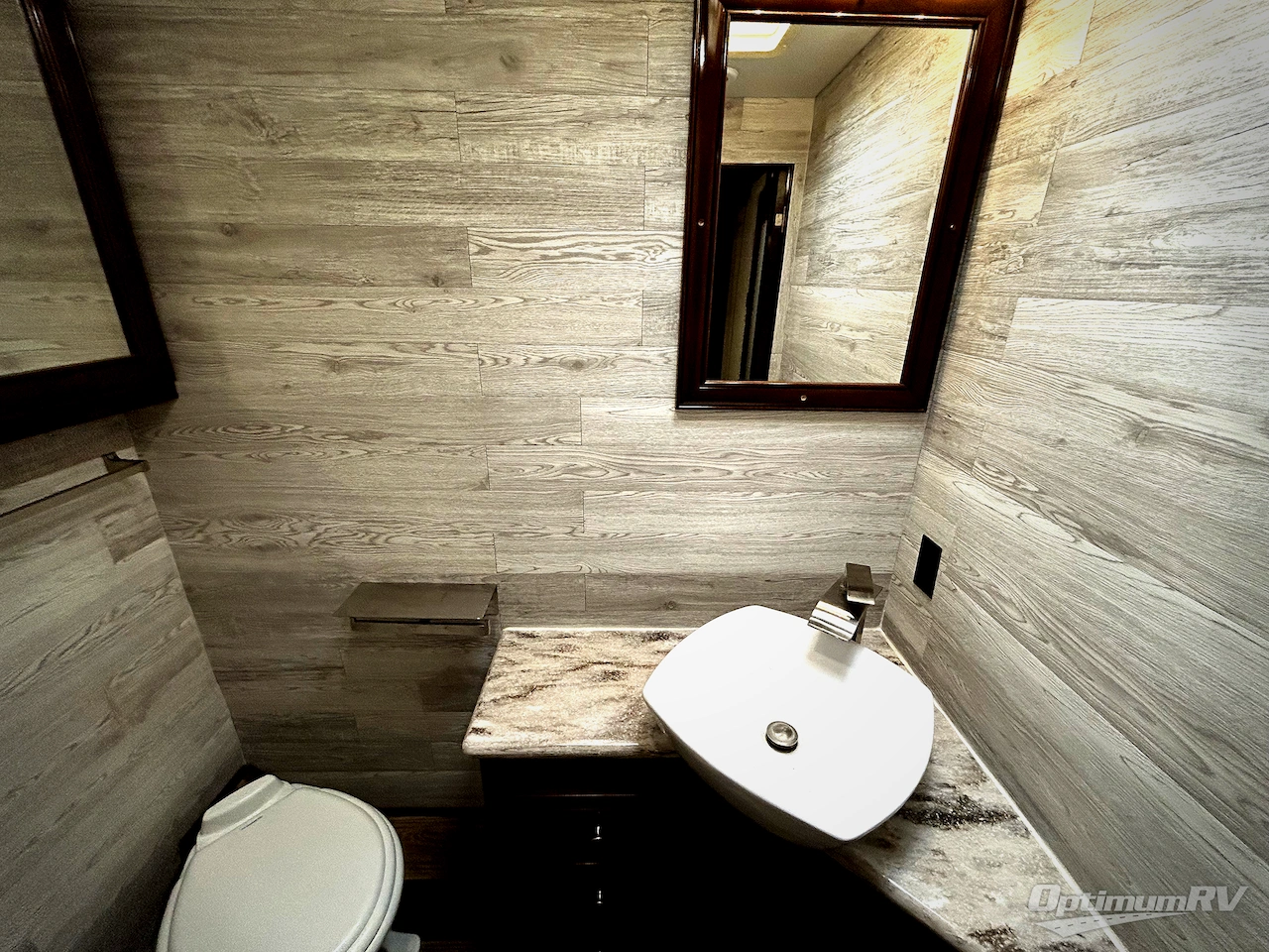 2019 Forest River Georgetown XL 369DS Photo 14