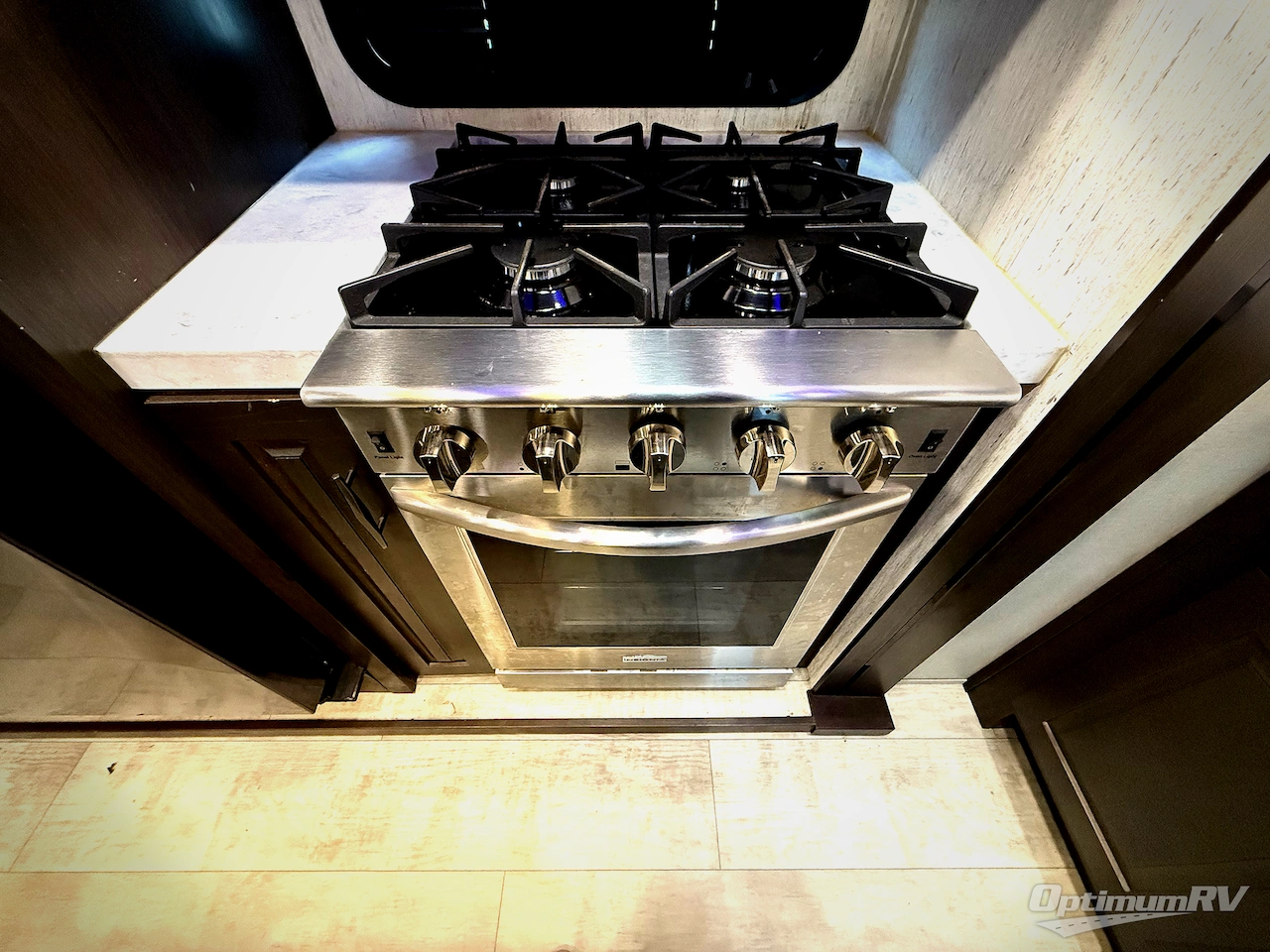 2021 Grand Design Momentum M-Class 351M Photo 10