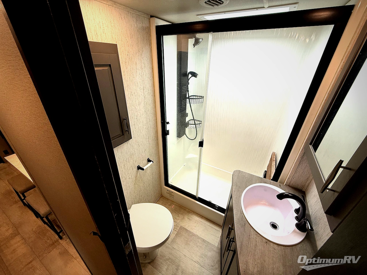 2021 Grand Design Momentum M-Class 351M Photo 24