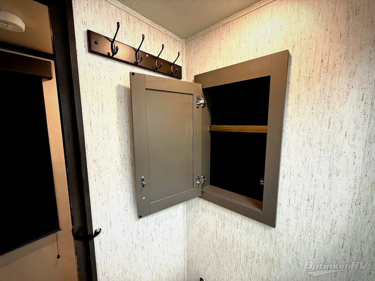 2021 Grand Design Momentum M-Class 351M Photo 25