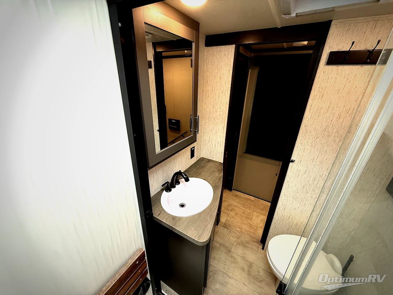 2021 Grand Design Momentum M-Class 351M Photo 26