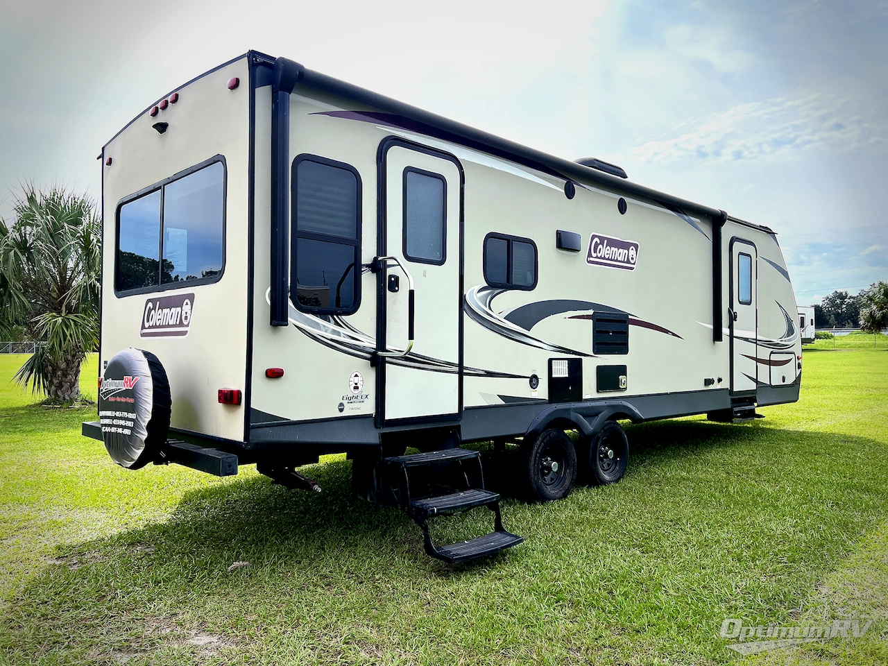 2019 Dutchmen Coleman Light 2605RL Photo 3