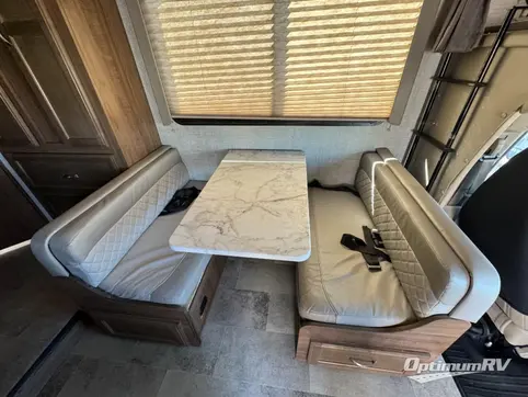 2020 Gulf Stream Conquest Class C 6237LE RV Photo 3