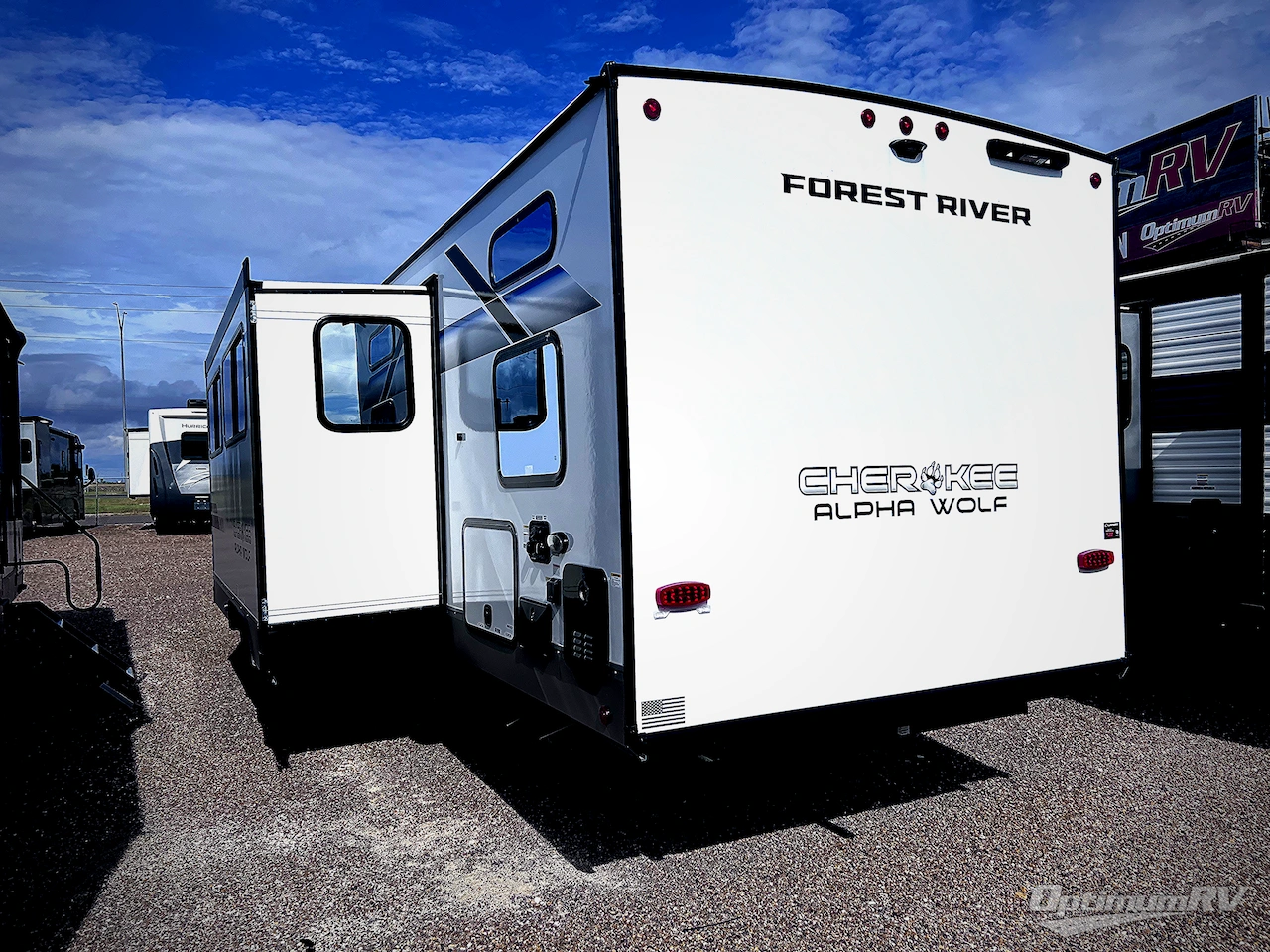 2025 Forest River Cherokee Alpha Wolf 26DBH-L Photo 3