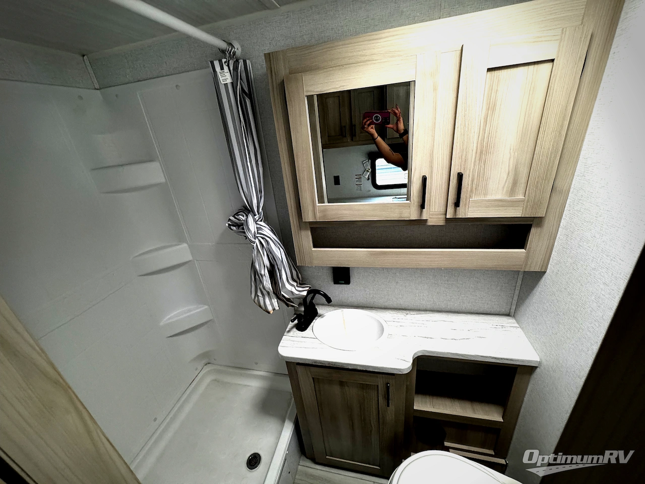 2024 East To West Silver Lake 1800RB Photo 8