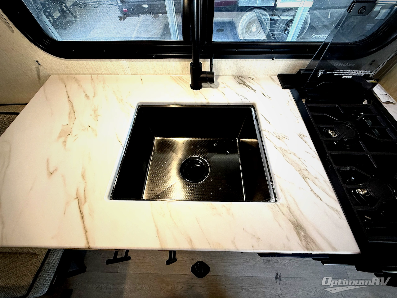 2026 Forest River Cherokee Wolf Pup 18RJBW Photo 7