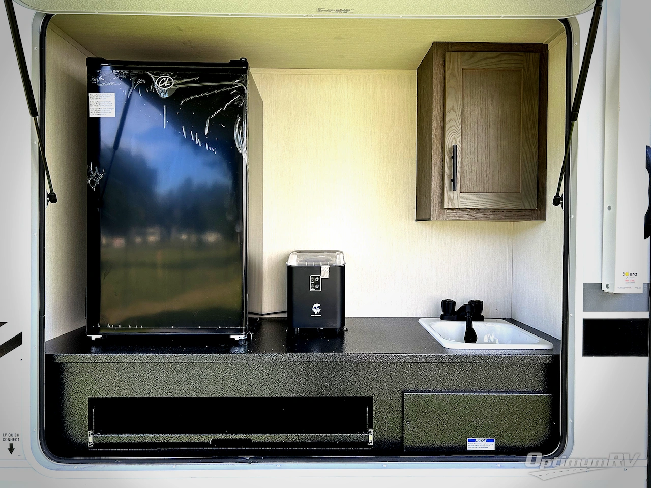 2026 Forest River Cherokee Alpha Wolf 33BH Photo 19