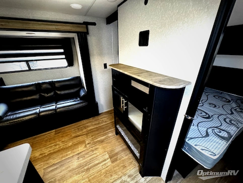 2022 Forest River Cherokee Grey Wolf 26DBH RV Photo 2