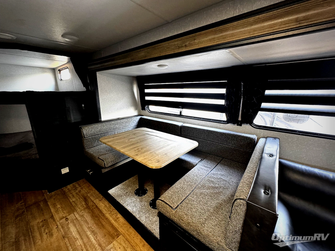 2022 Forest River Cherokee Grey Wolf 26DBH Photo 6