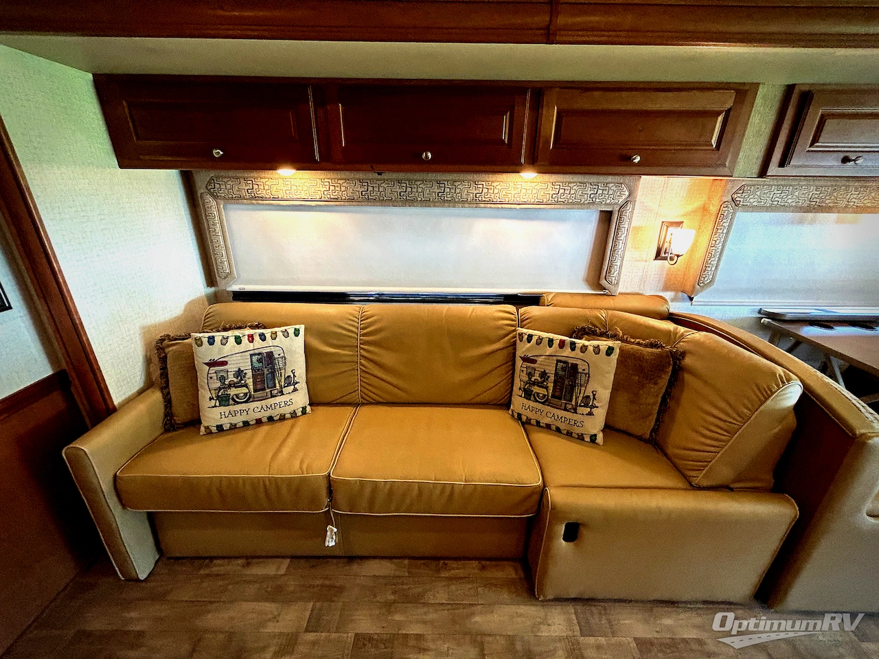 2017 Winnebago Vista LX 35F Photo 12