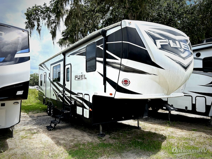 2018 Heartland Fuel 352 RV Photo 1