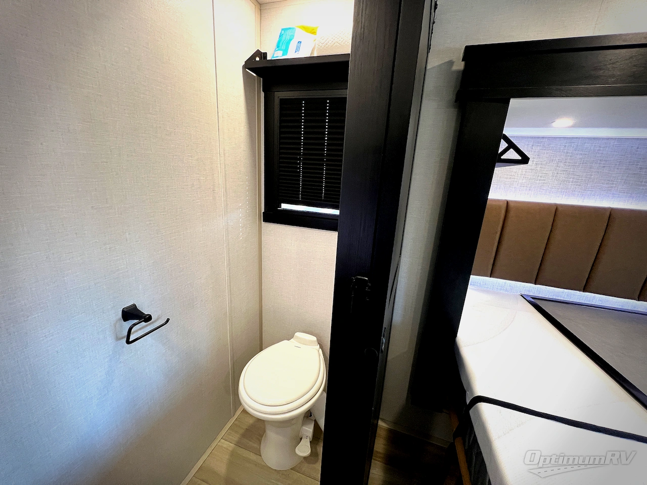 2025 Forest River Wildwood Heritage Glen ROOST43 Photo 24