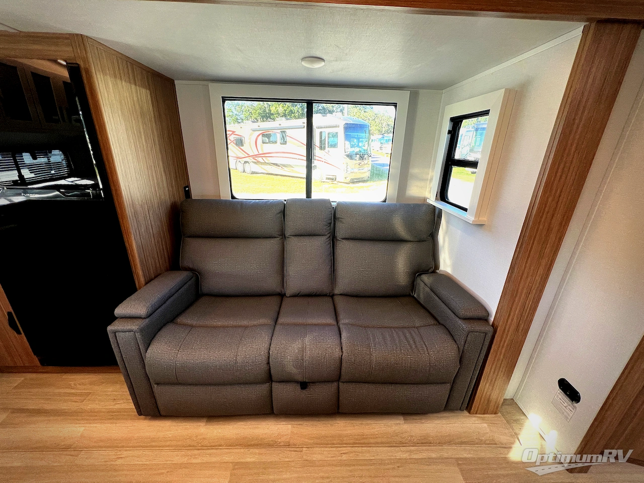 2025 Keystone Passport Super Lite 2450RK Photo 6